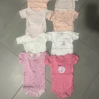 Lot bodies bébé fille 